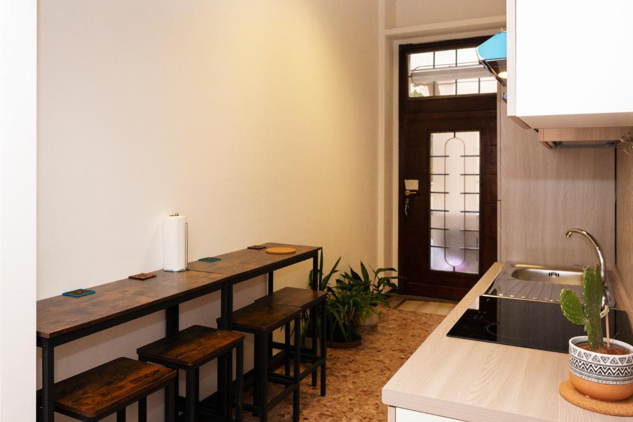 Central Apartment Milão Exterior foto